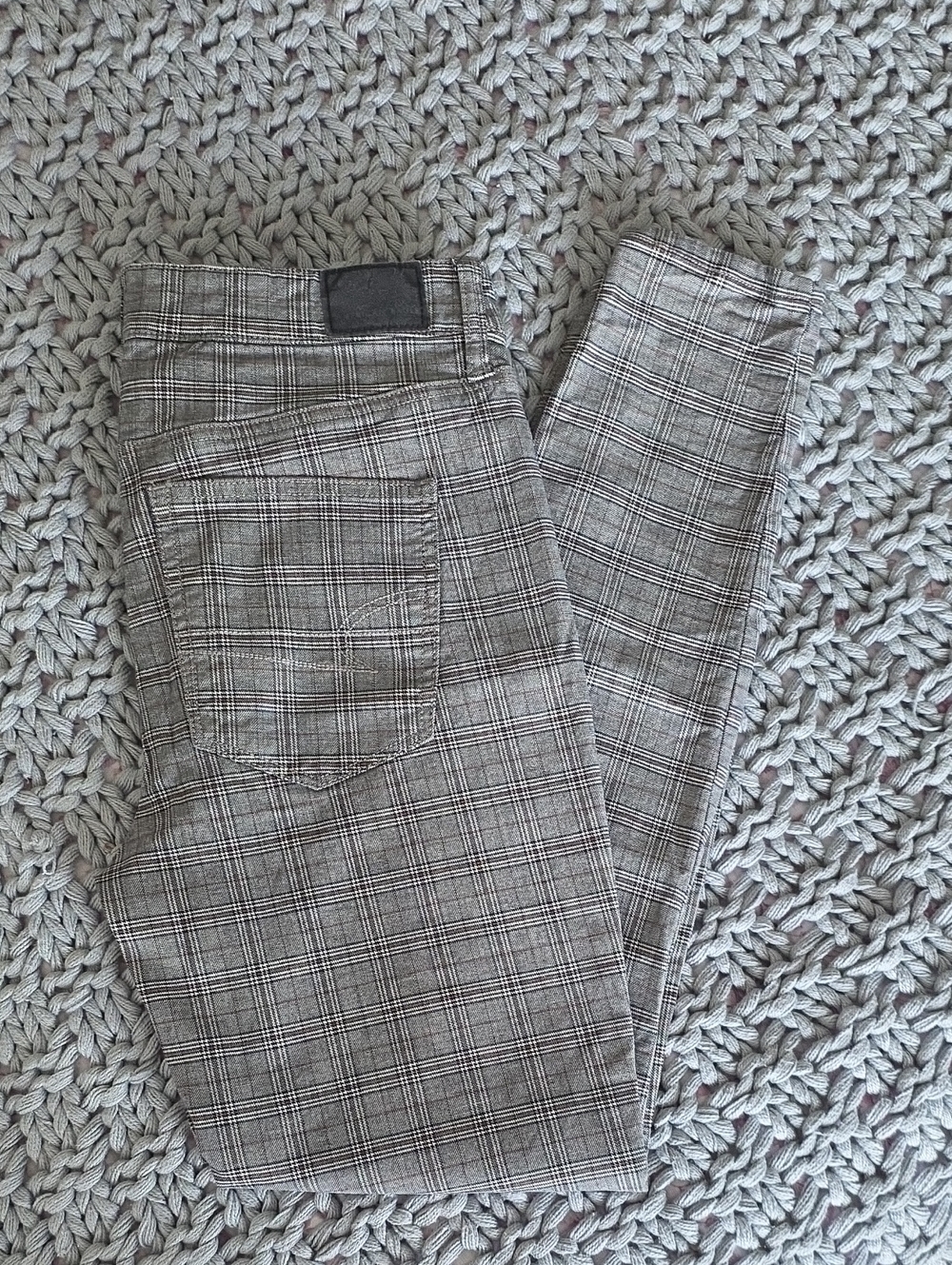 American Eagle Outfitters Gray Plaid Women's Pants